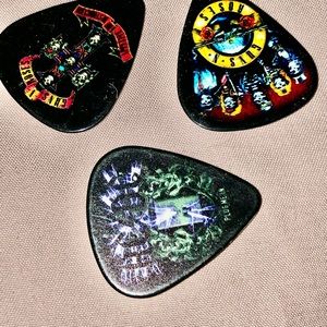 Get The Stars Guitar Pics Today …